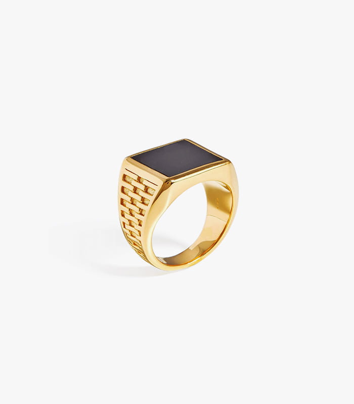 fused-woven-gemstone-square-signet-ring.jpeg حلقه با سنگ قیمتی - Image 1